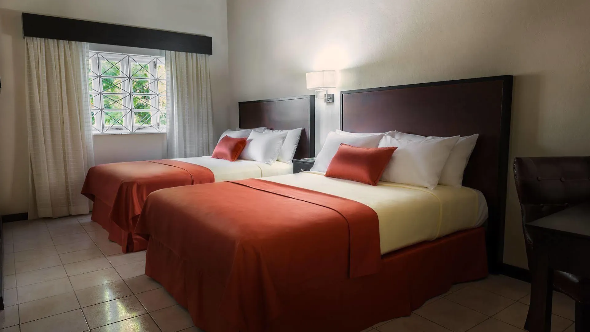 Shirley Retreat Hotel Kingston 3*,