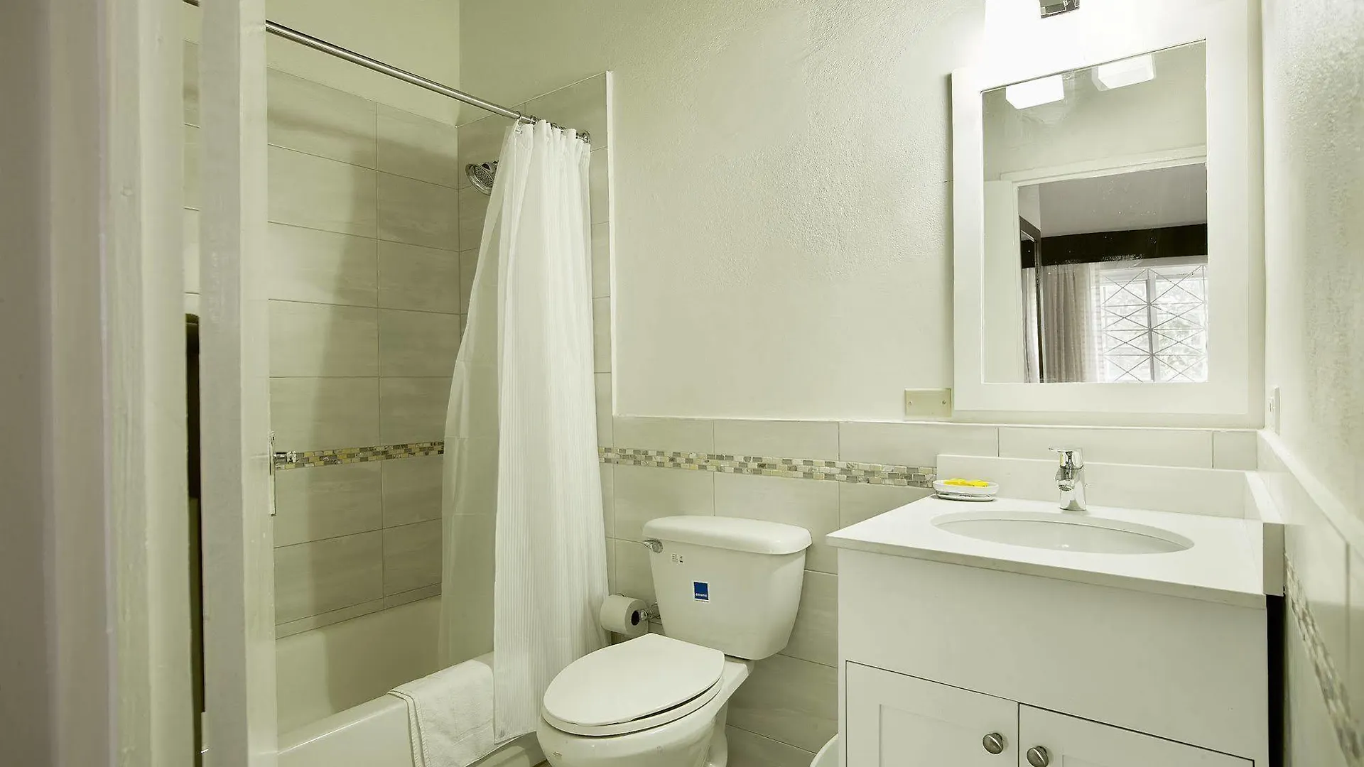Shirley Retreat Hotel Kingston