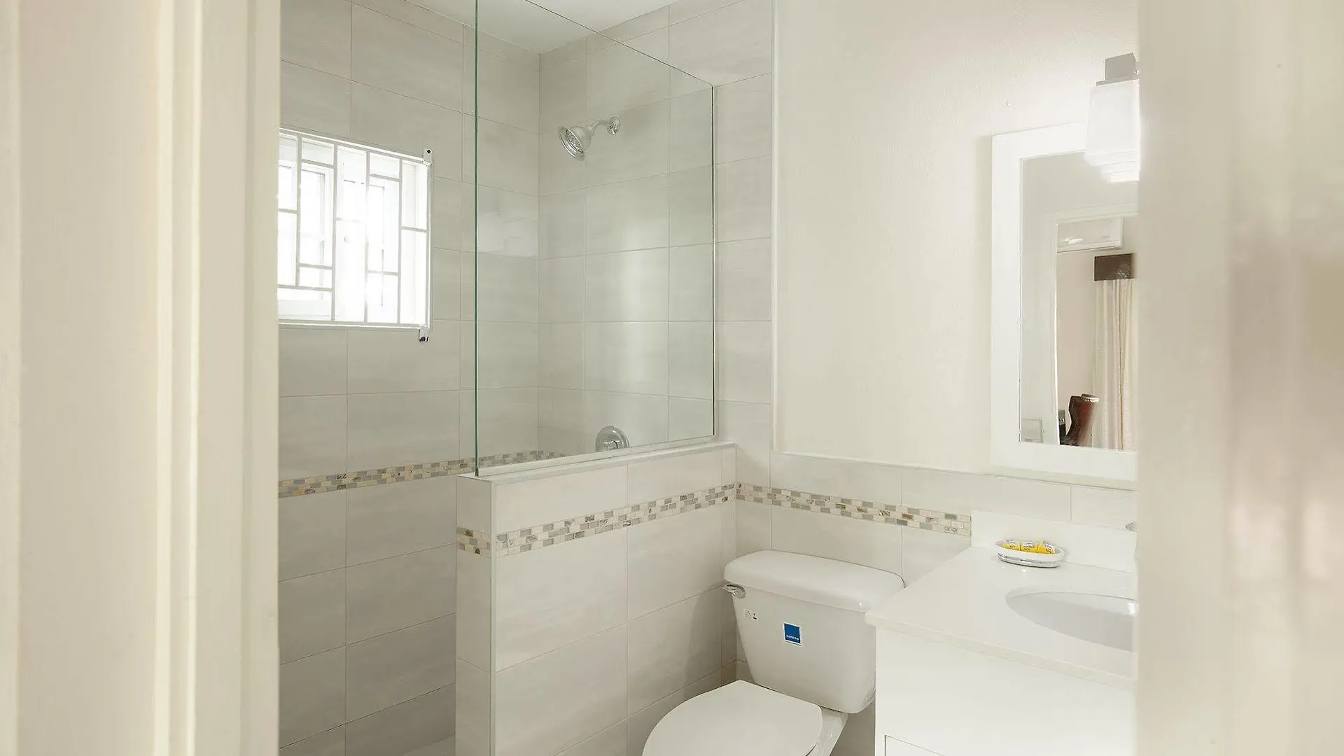 Shirley Retreat Hotel Kingston 3*,