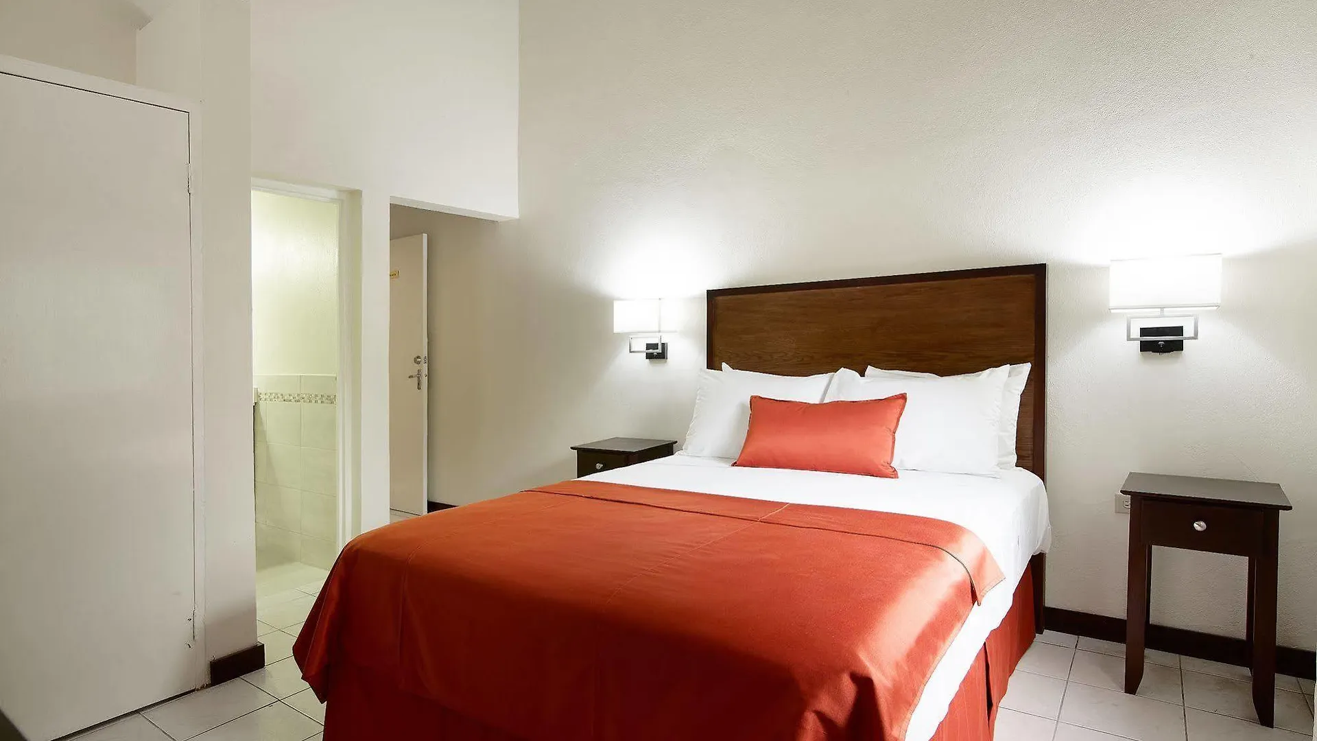 Shirley Retreat Hotel Kingston
