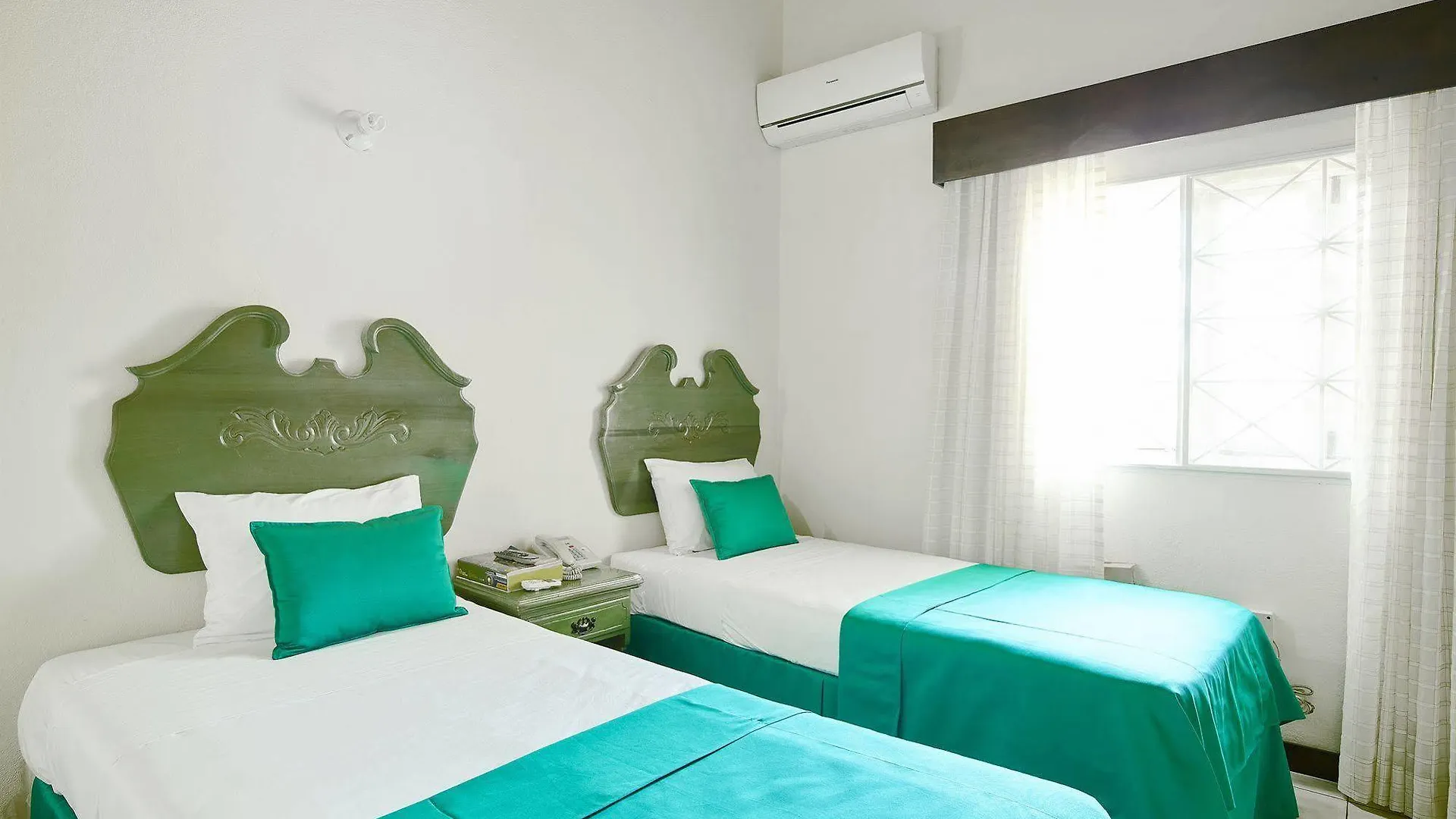 Hotel Shirley Retreat Kingston